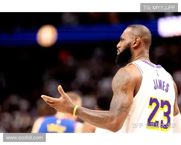 俄亥俄州立大学外接手致敬传奇詹姆斯迅速回应霸王步引发热议